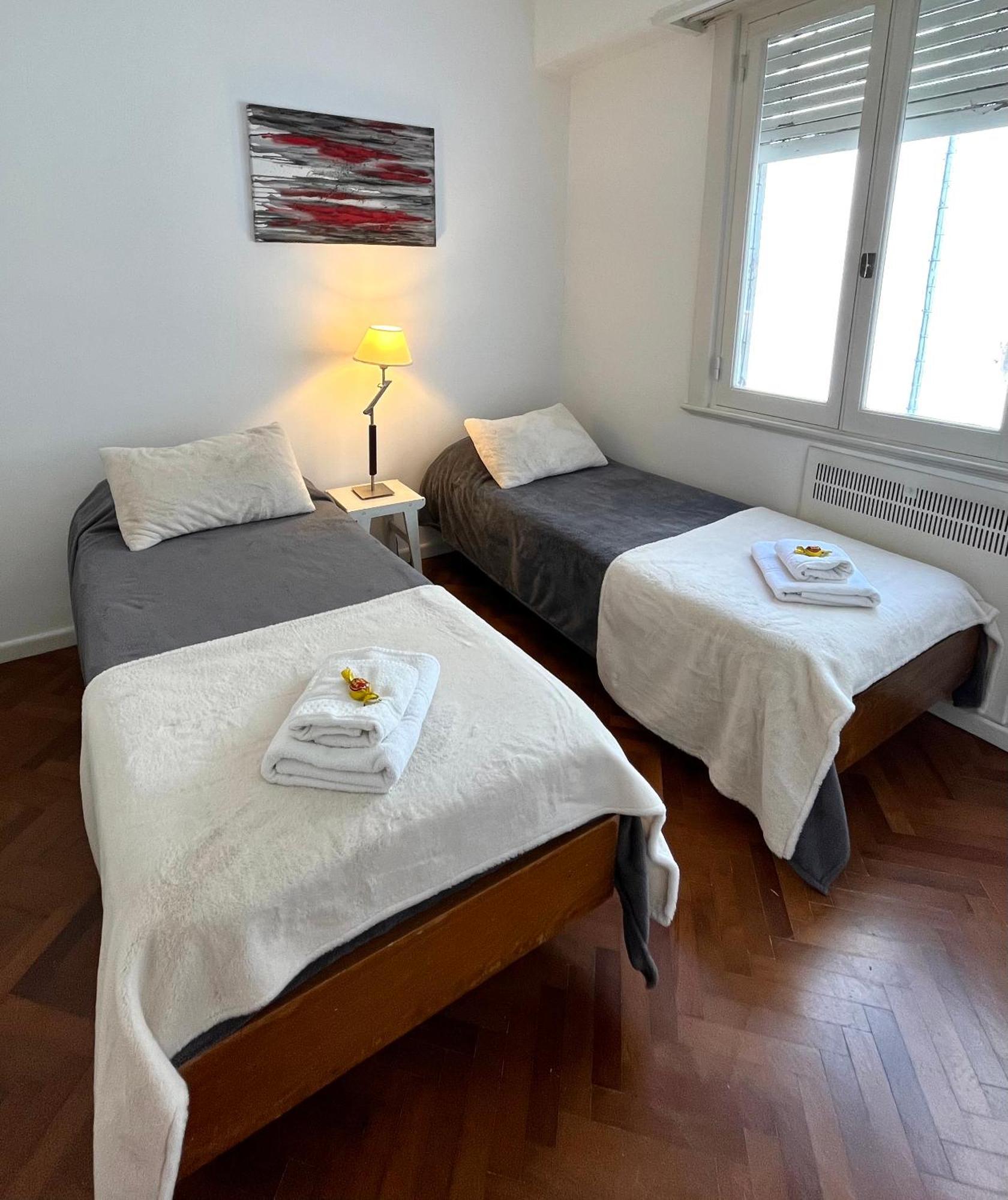 3 Amb Zona Rivadavia Y Santa Fe Apartment